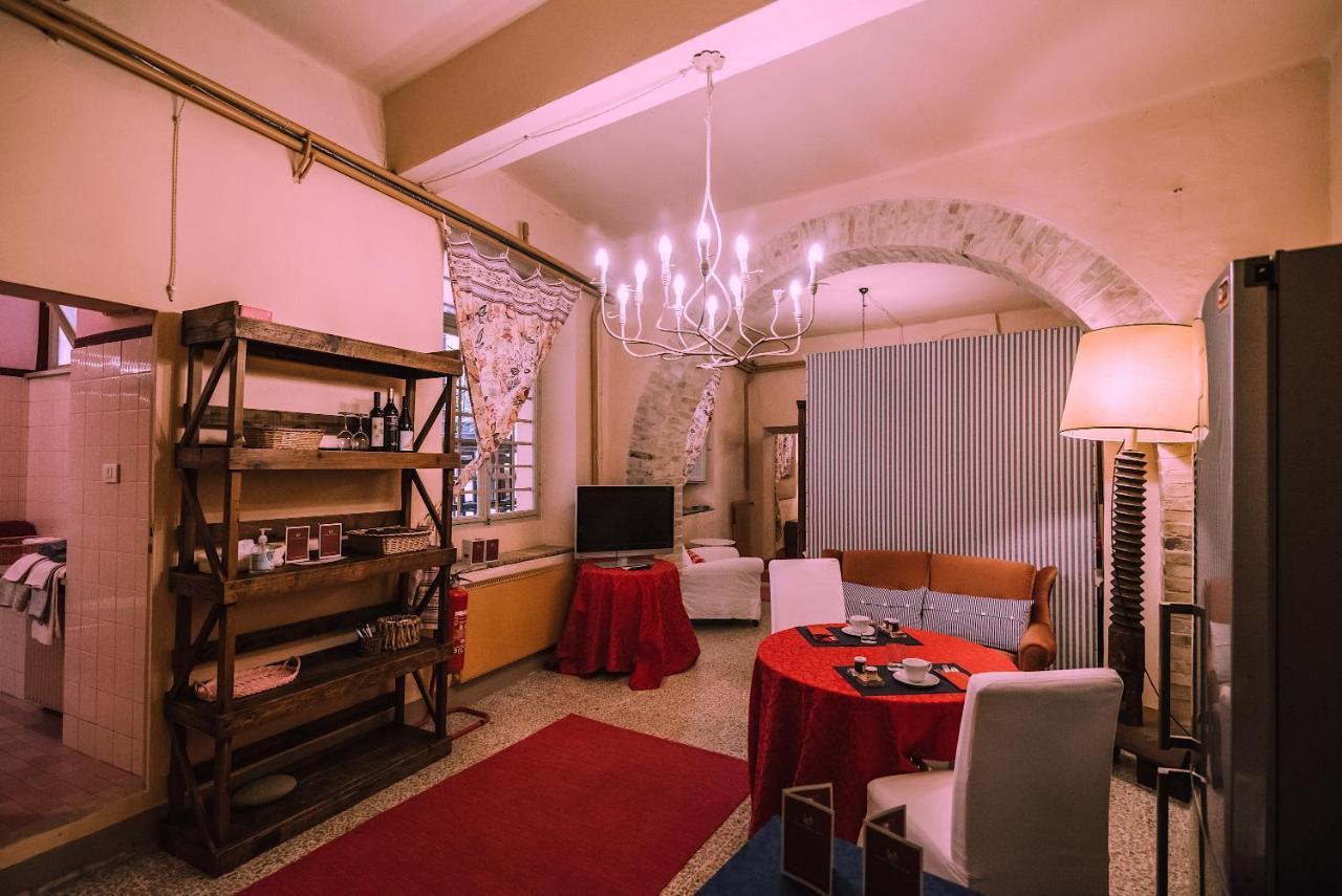 Palazzo Romani Adami Fermo Exterior foto